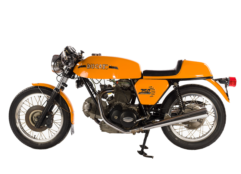 Illustration for article titled Vacant NYC Store Turned Into A Treasure Trove Of Beautiful Motorcycles